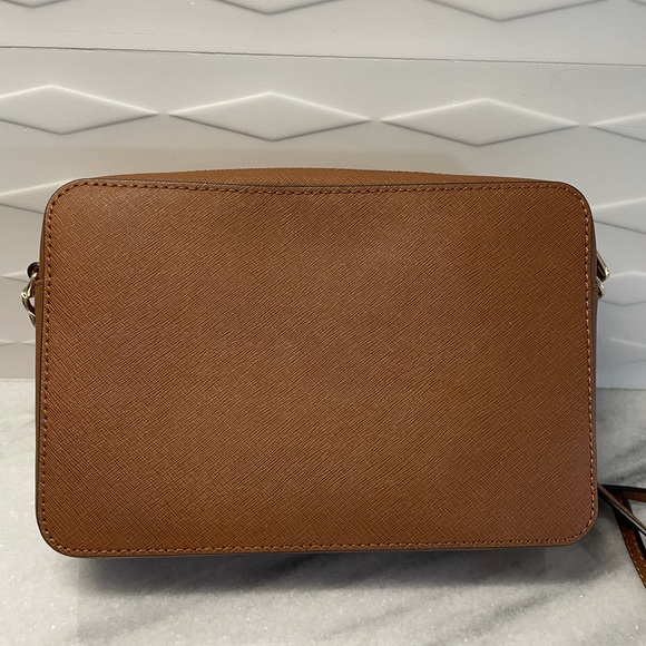 MICHAEL Kors NWOT
Jet Set East West Leather BAG - Picture 10 of 14